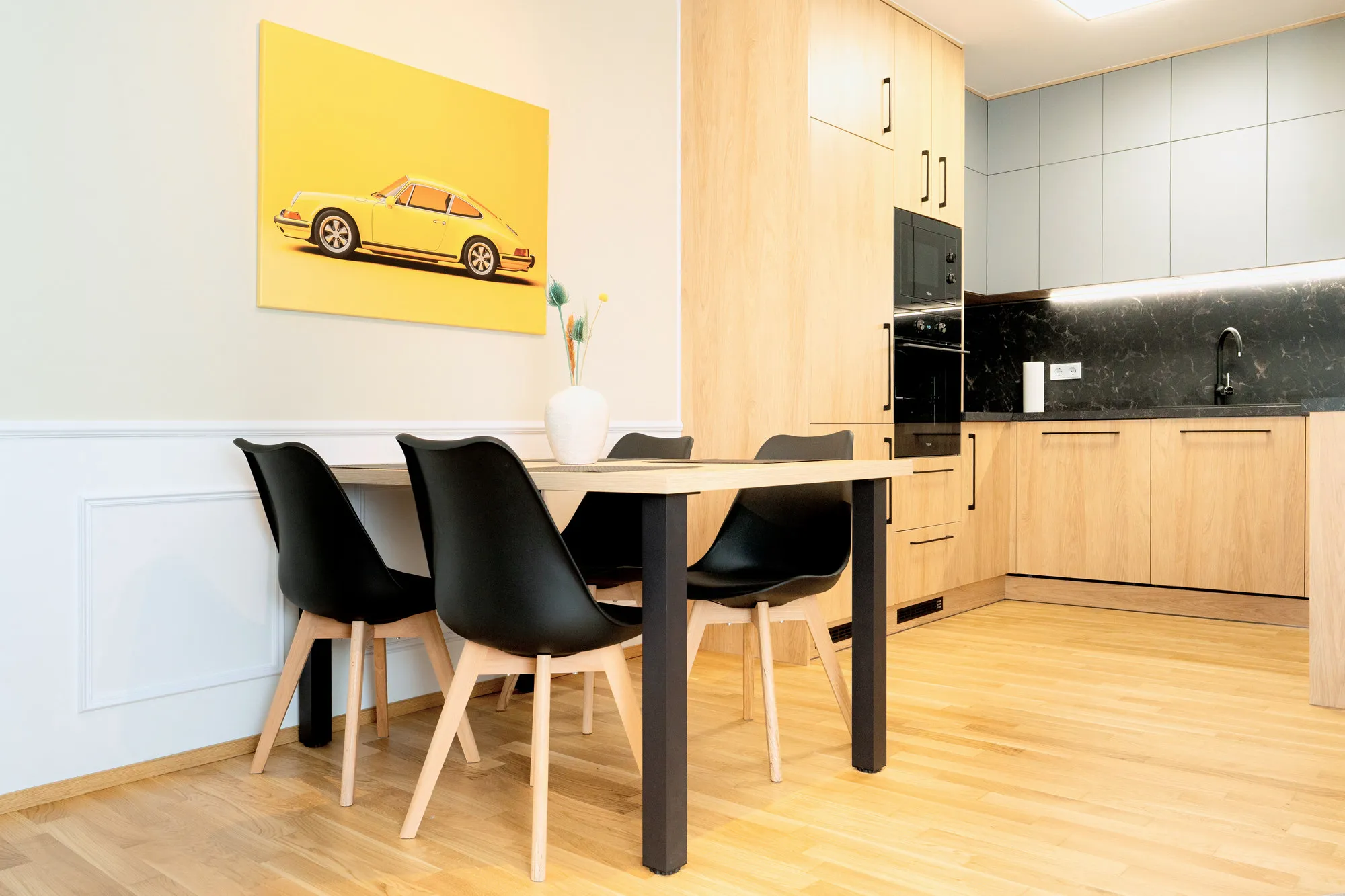 Essbereich im Boutique-Apartment Marina Garden in Dresden